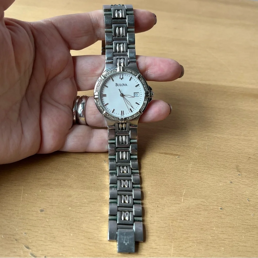 BULOVA 96E00 MEN’S DIAMOND EMBELLISHED BEZEL SILVER TONE DATE DISPLAY WATCH